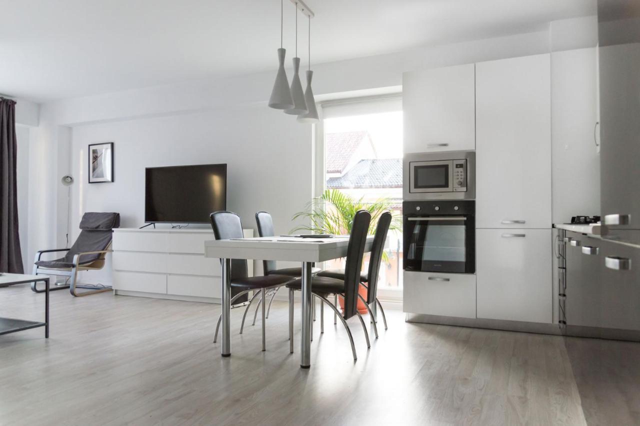 Airport Residence - Apartment Across From Otopeni Airport Exterior foto